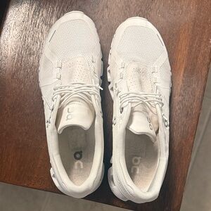 ON Cloud White Mesh Running Shoes